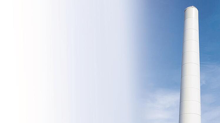 Eine der beiden unfertigen Anlagen. Die Spitze ist abgedeckt, von einer Baustelle ist rundherum nichts zu sehen.