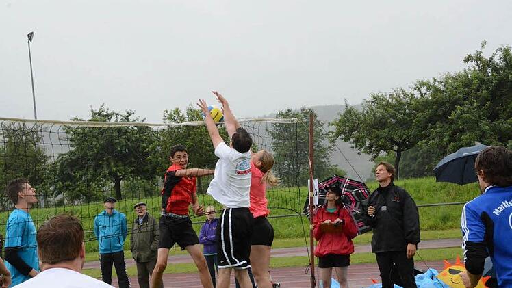 Freiluftvolleyballturnier