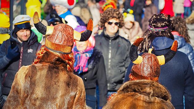 Karlstadt: Polizei sucht Zeugen nach Vorf&auml;llen am Fasching