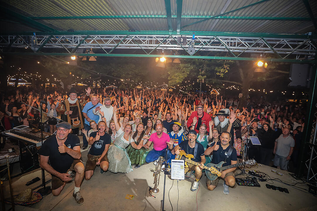 Impressionen vom größten Weinfest in Franken!
