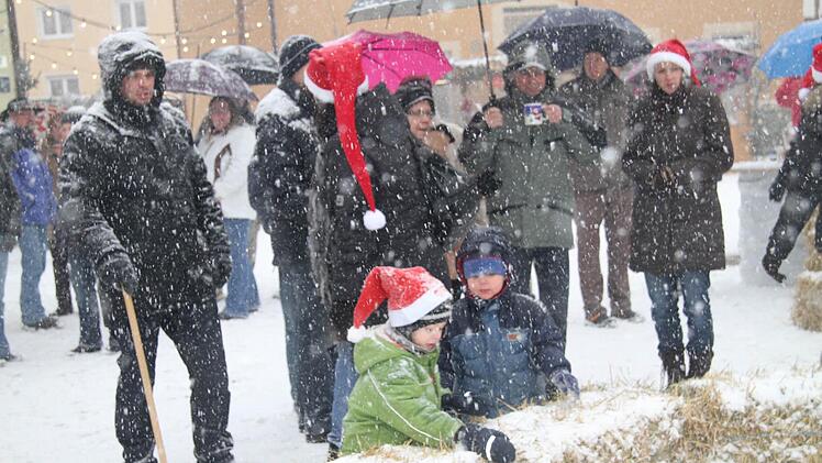 Dick eingepackt lässt es sich auch im Schneegestöber gut aushalten.