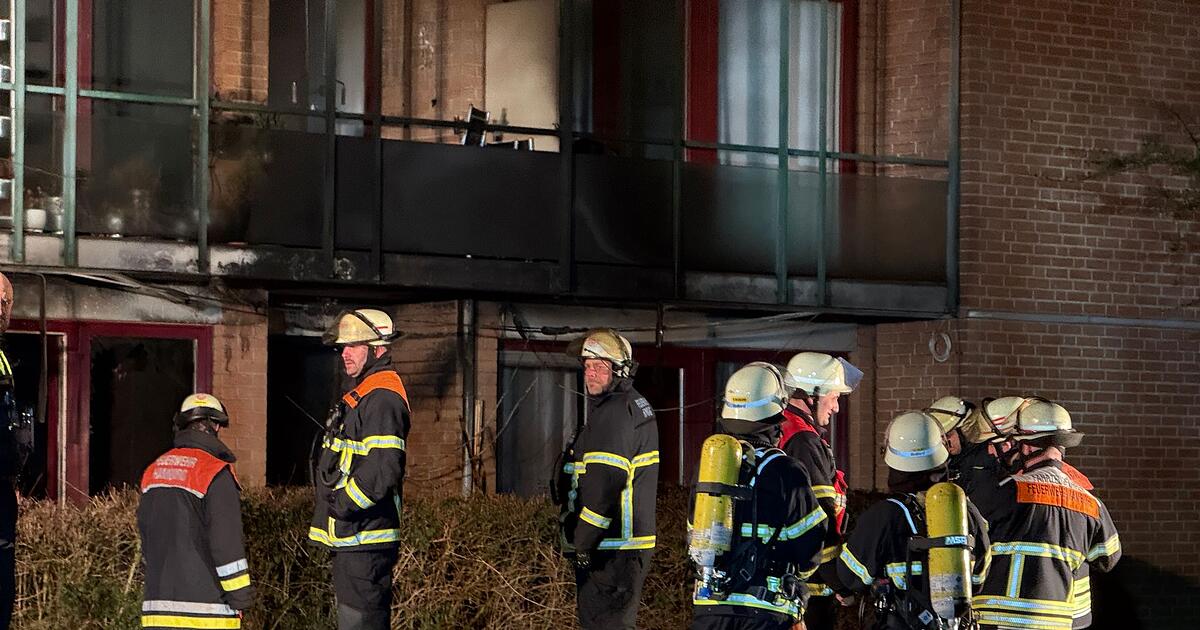 Ein-Toter-bei-Brand-in-Hamburger-Pflegeheim