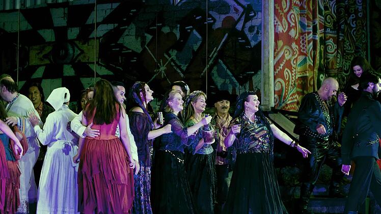 "Der Zigeunerbaron": Impressionen von der Neuinszenierung auf der Waldbühne Heldritt.Foto: Jochen Berger