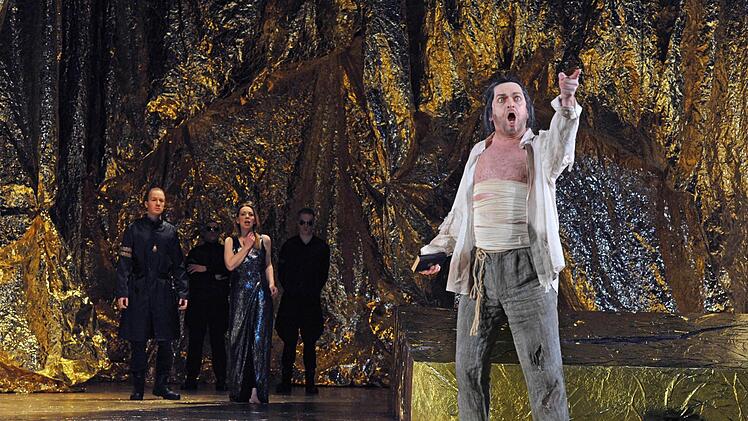 "Salome" am Landestheater Coburg: Thomas de Vries als JochanaanFoto: Andrea Kremper