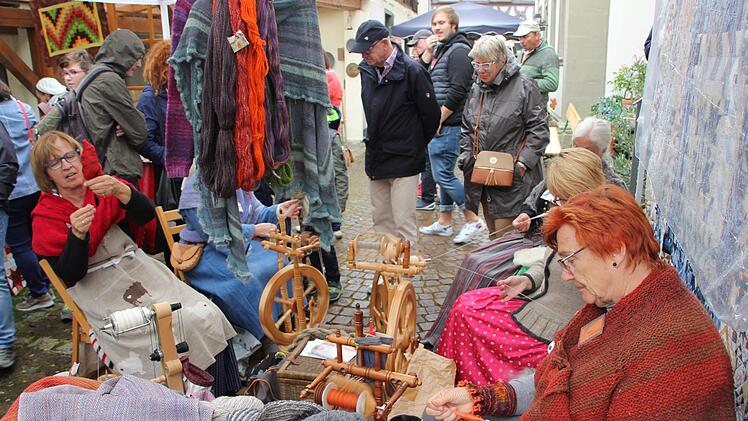 In der Spinnstube