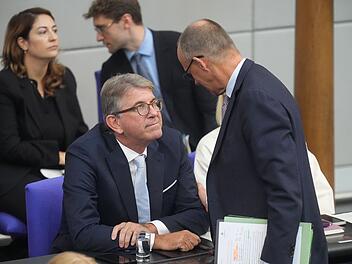 Kulturstaatsminister Weimer und Bundeskanzler Merz
