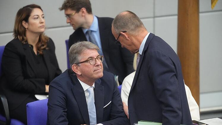 Kulturstaatsminister Weimer und Bundeskanzler Merz