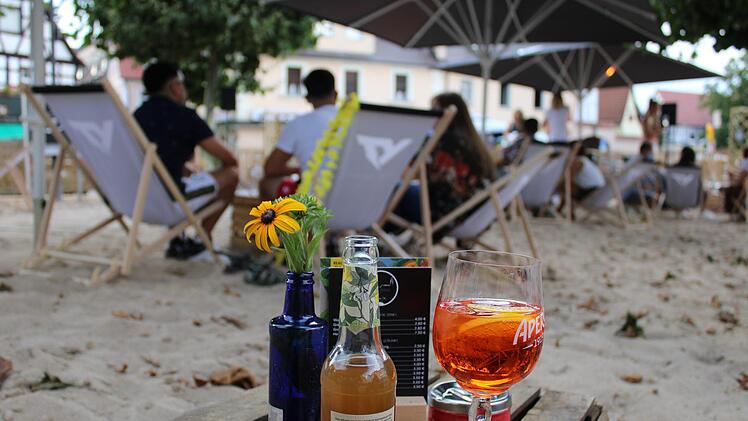 Die Bewirtung erfolgt durch Antonella Pileios Trattoria am Marktplatz. Foto: Vera Schiller