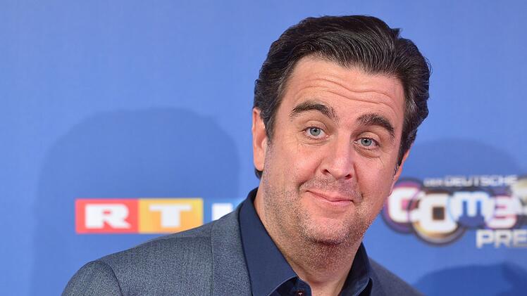 Bastian Pastewka erklärt, was ihn an Kai Pflaumes Moderation stört.