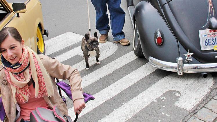 Alles was mit VW zu tun hat war zugelassen, so auch der tiefergelegte VW-Käfer mit dem California-Kennzeichen von Ralf.