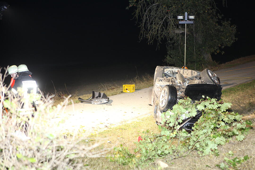 Schwerer Unfall bei Ansbach: 21-Jähriger stirbt