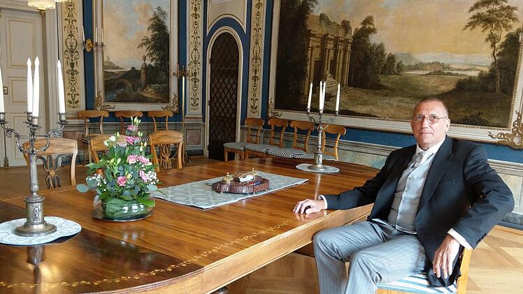 Standesamtsleiter Michael Rodenburger freut sich auf die Zusammenarbeit mit dem Sonnefelder Standesbeamten.  Foto: Simone Bastian/Archiv