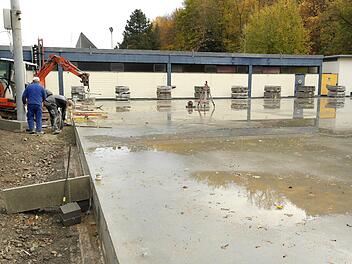 1800 Quadratmeter gro&szlig; ist die Lauffl&auml;che der Kulmbacher Eisbahn.Foto: Peter M&uuml;ller