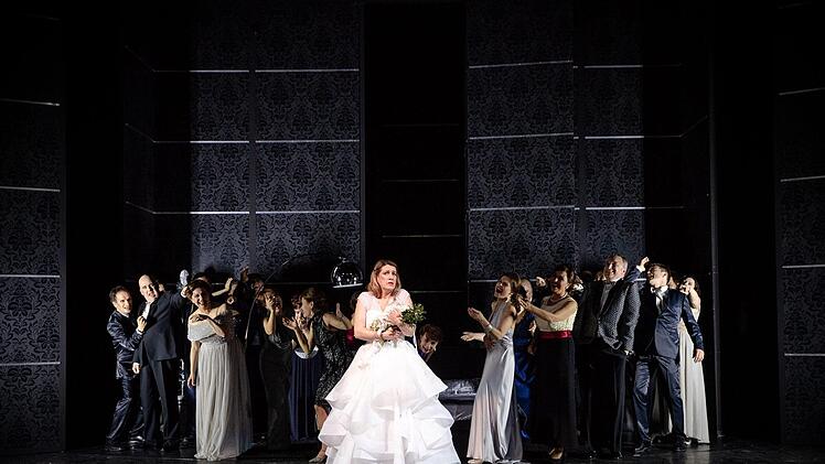 Dvoráks "Rusalka" feierte Premiere am Landestheater Coburg.Foto: Sebastian Buff