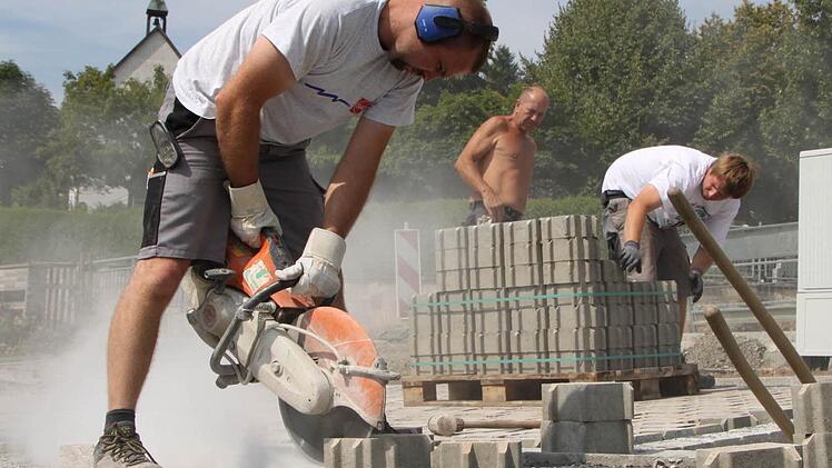 Die Parkplätze zwischen Altem Friedhof und Obermang wurden neu gestaltet. Foto: Ulrike Müller