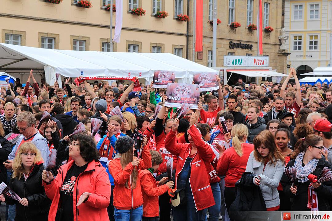 Public Viewing am Maxplatz Teil 1