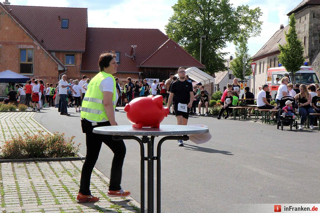 Benefizlauf "Lauf für Uganda" in Hannberg