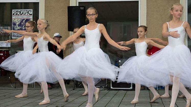 Optischer Höhepunkt: Dafür sorgten die Gruppen des Ballettstudios Doris Diroll.