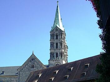 Die Alte Hofhaltung, in der das Historische Museum Bamberg untergebracht ist, liegt nur einen Steinwurf vom berühmten Dom entfernt.