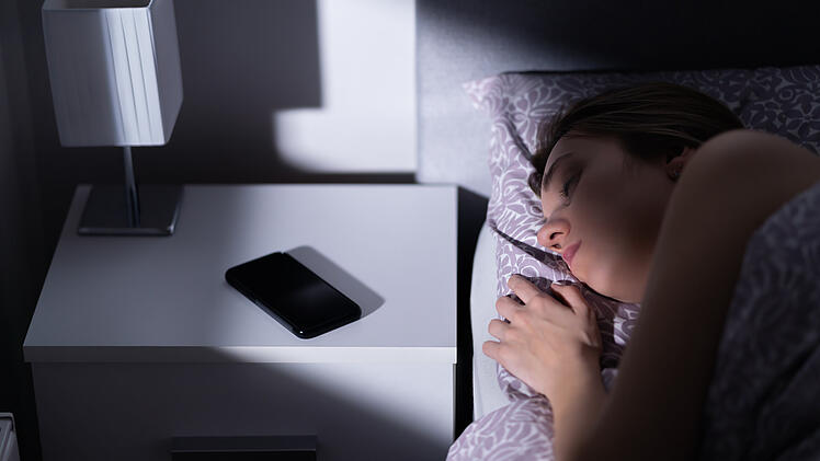 Handy, Nacht, Strahlen, Akku