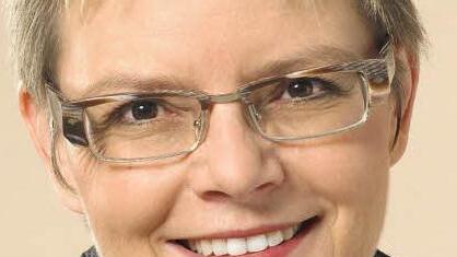 Als "Stärkung des Gesundheitsstandortes Bad Kissingen" sieht auch die Bundestagsabgeordnete und Ärztin Sabine Dittmar das neue Angebot. "Patienten, die dauerhaft durch Maschinen beamtet werden müssen, profitieren durch die Neueröffnung der Intensivstation in Zukunft von den Rehabilitationsangeboten der Klinik Bavaria", freut sie sich. Ein positives Signal sei auch, dass zusätzliche Arbeitsplätze geschaffen werden.