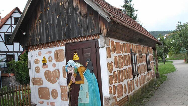 Das Hexenhäuschen steht hinter der TV-Halle. Foto: Ulrike Müller