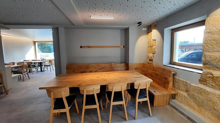 Gundelsheim: Gemeinde betreibt erfolgreiche Gaststätte "Spezerei" - Bürgermeister bedient