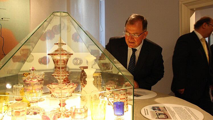 Reiche Kurgäste ließen sich früher Wasser-Trink-Gefäße anfertigen.