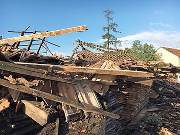 In Untersteinach sah es aus nach einem Bombeneinschlag. Foto: Anette Schreiber