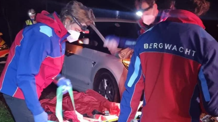 Frau verunglückt im Wald