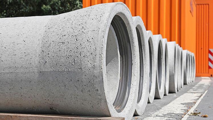 Betonrohre für eine Kanalisation.  Foto: Archiv