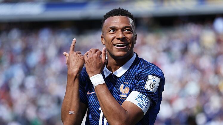 Auf dem Weg zum WM-Titel? Superstar Kylian Mbappe trifft mit Frankreich im Sechzehntenfinale auf Schweden.