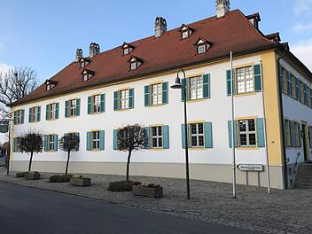 Wie soll es weitergehen mit dem Unteren Schloss in Bischberg? Foto: Ronald Rinklef
