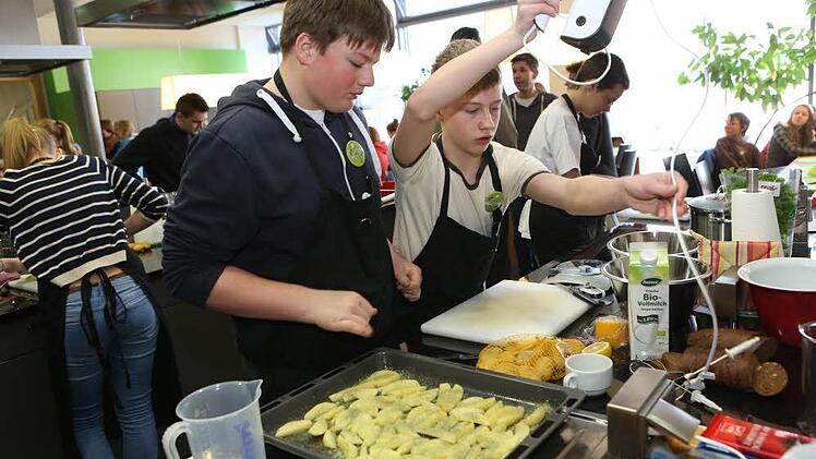 Impressionen vom ersten Kulmbacher Kochduell der Schulen Foto: Barbara Herbst