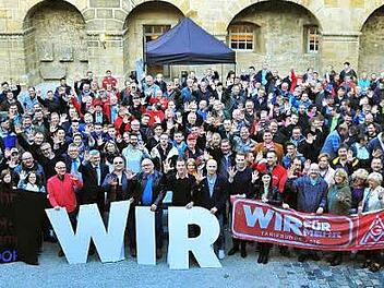 Auf Schloss Thurnau, wo sich sonst die Arbeitsgeber treffen, hat die oberfränkische IG Metall die heiße Phase der Tarifrunde eröffnet.  Foto: Fuchs