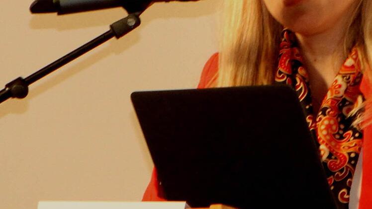 Staatsministerin Melanie Huml bei ihrer Rede. Foto: Günther Geiling