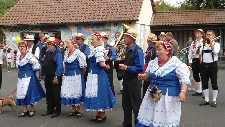 Die polnische Musikgruppe Karkonosze gastierte im Rahmen der "Internationalen Woche" im vergangenen September in Kreuzschuh und in Stegaurach. Foto: Ewald Burkart