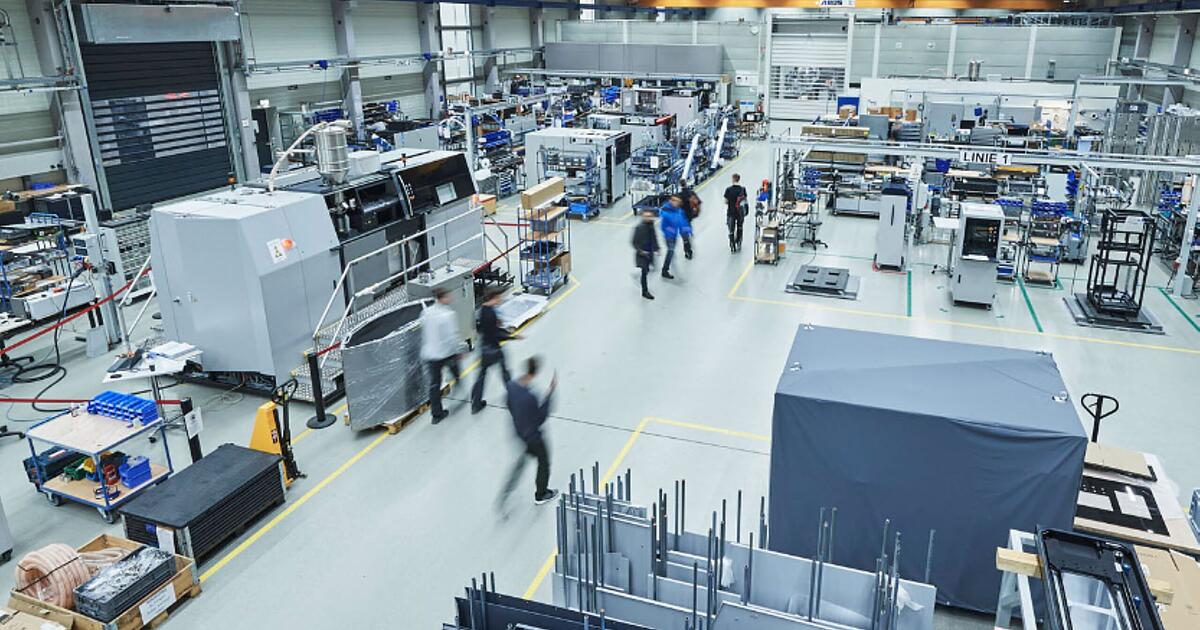 Lichtenfels-based mechanical engineering company cuts more than a quarter ...