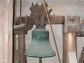 Die Schul- beziehungsweise Sterbeglocke von 1831 Foto: privat