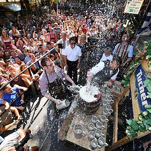Bergkirchweih 2017: Drei Schläge zum Bieranstich