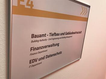 Der Chef der Finanzverwaltung wird jetzt neu gesucht. Der stellvertretende Kämmerer hat die Finanzgeschäfte der Stadt Herzogenaurach zunächst übernommen.  Foto: Michael Busch