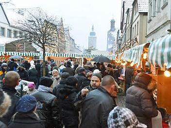 Perfektes Timing: In der Nacht vor dem Weihnachtsmarkt fiel erstmals Schnee, der auch liegen blieb.