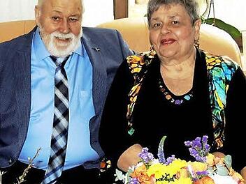 Regina und Egon Steffen haben sich in einer Tanzschule in Erlangen kennengelernt. Foto: Dieter Gropp