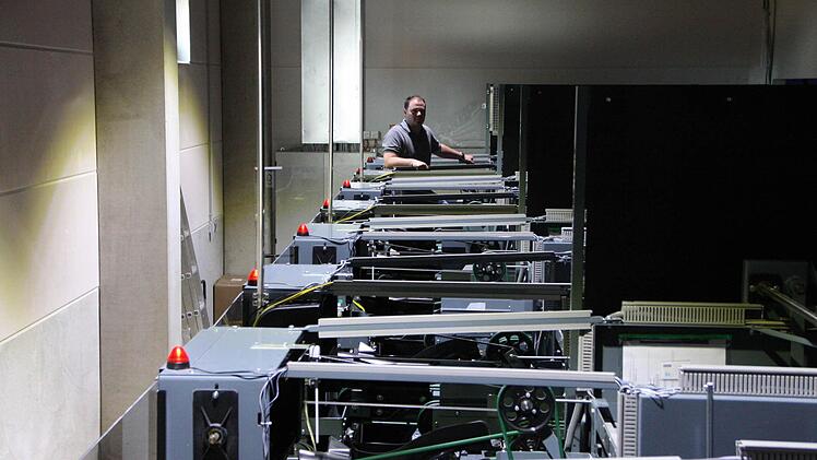 Die Technik hinter den Bahnen. Foto: Ralf Ruppert