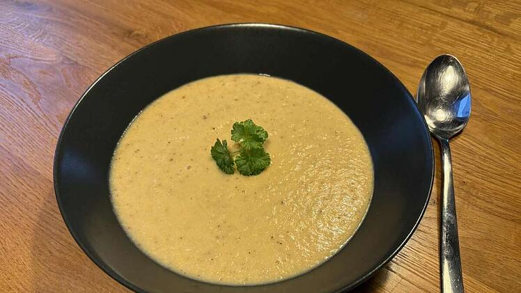 ofengeroestet-blumenkohlsuppe.jpg