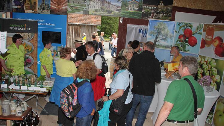 Neudrossenfeld setzt im Regionalpavillon der Landesgartenschau in Bayreuth auf Genuss. Foto: Jürgen Gärtner