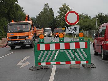 Die Ortsdurchfahrt von Unterbrücklein ist seit Mittwoch gesperrt. Fotos: Alexander Hartmann