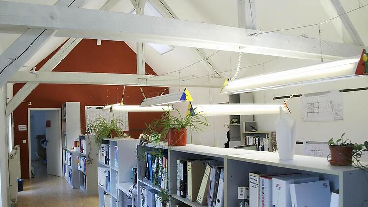 Das Büro im Obergeschoss