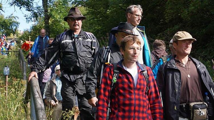 Impressionen von der Kreuzbergwallfahrt. Foto: Marion Eckert