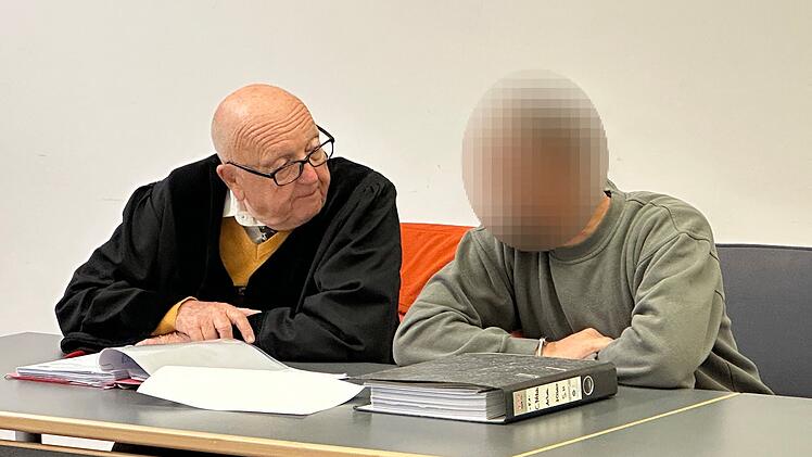 Prozessauftakt um mutma&szlig;lichen Bus&uuml;berfall an A93 in Niederbayern